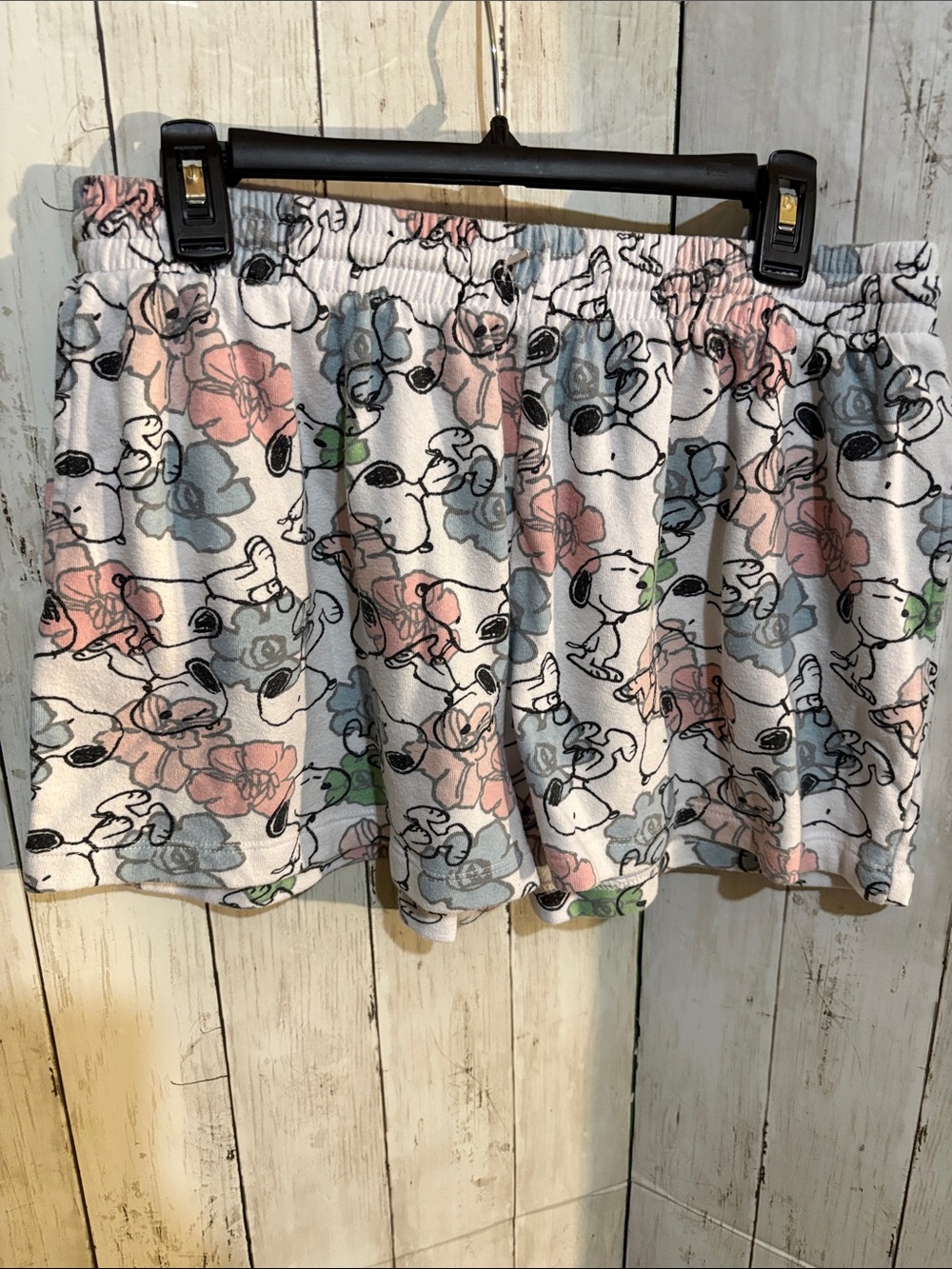 Peanuts Women's White Floral & Snoopy Athletic Shorts